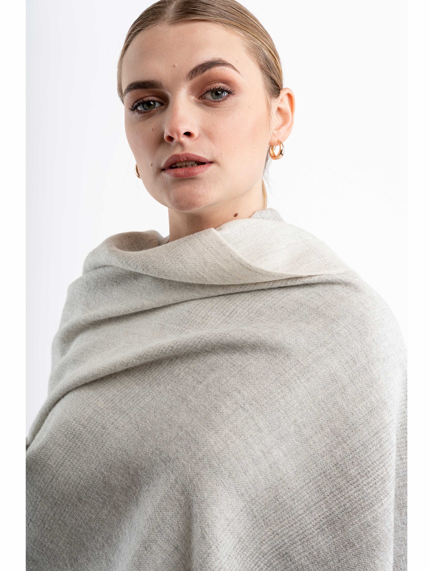 Dalcielo Baby Alpaca Ombre Shawl ECO Friendly