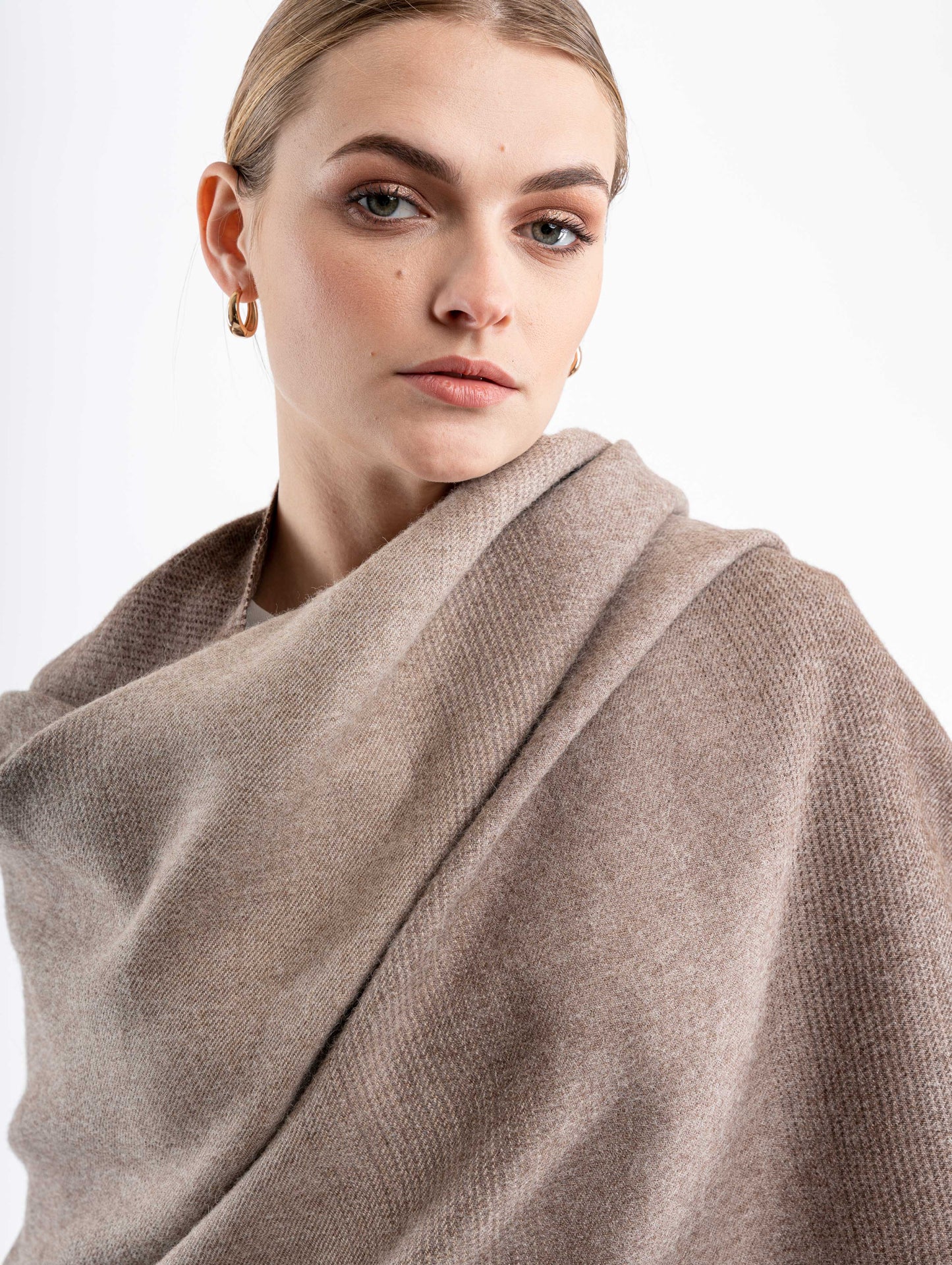 Dalcielo Baby Alpaca Ombre Shawl ECO Friendly