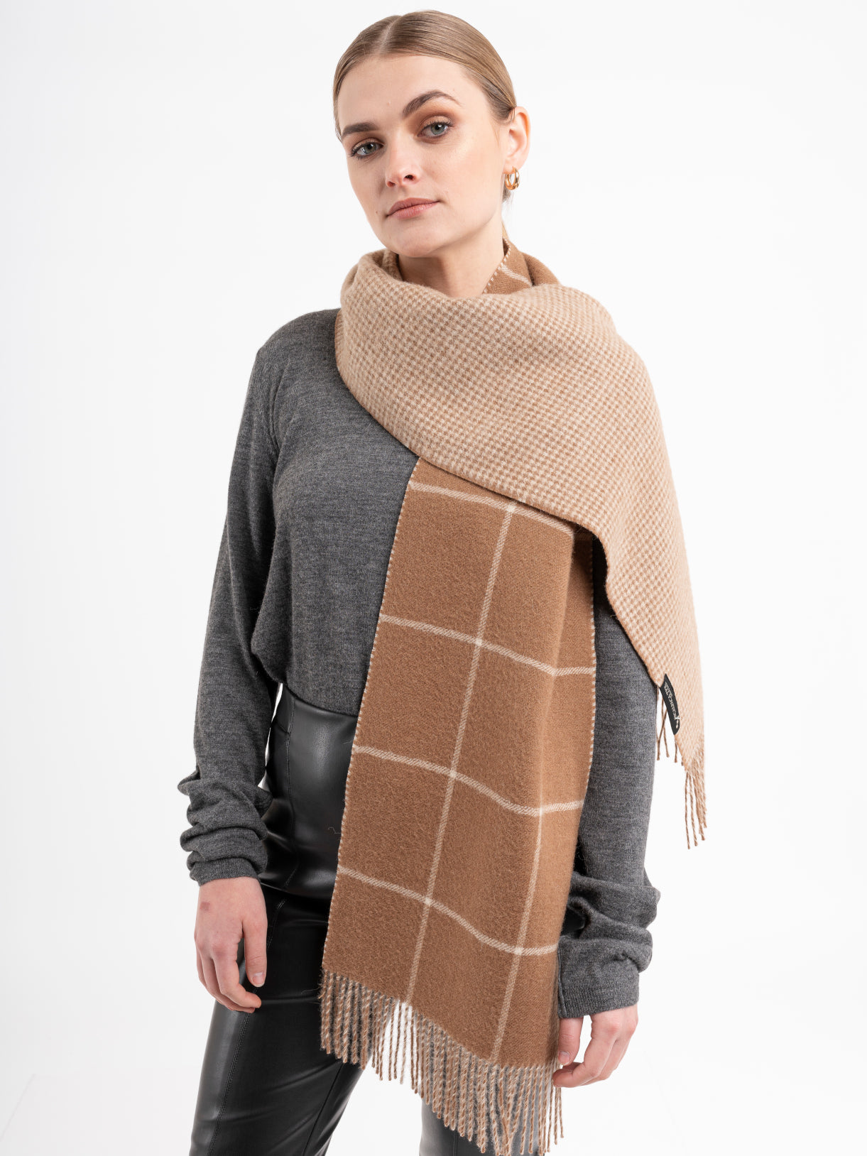 Dalcielo Baby Alpaca Windowpane Double Side Scarf