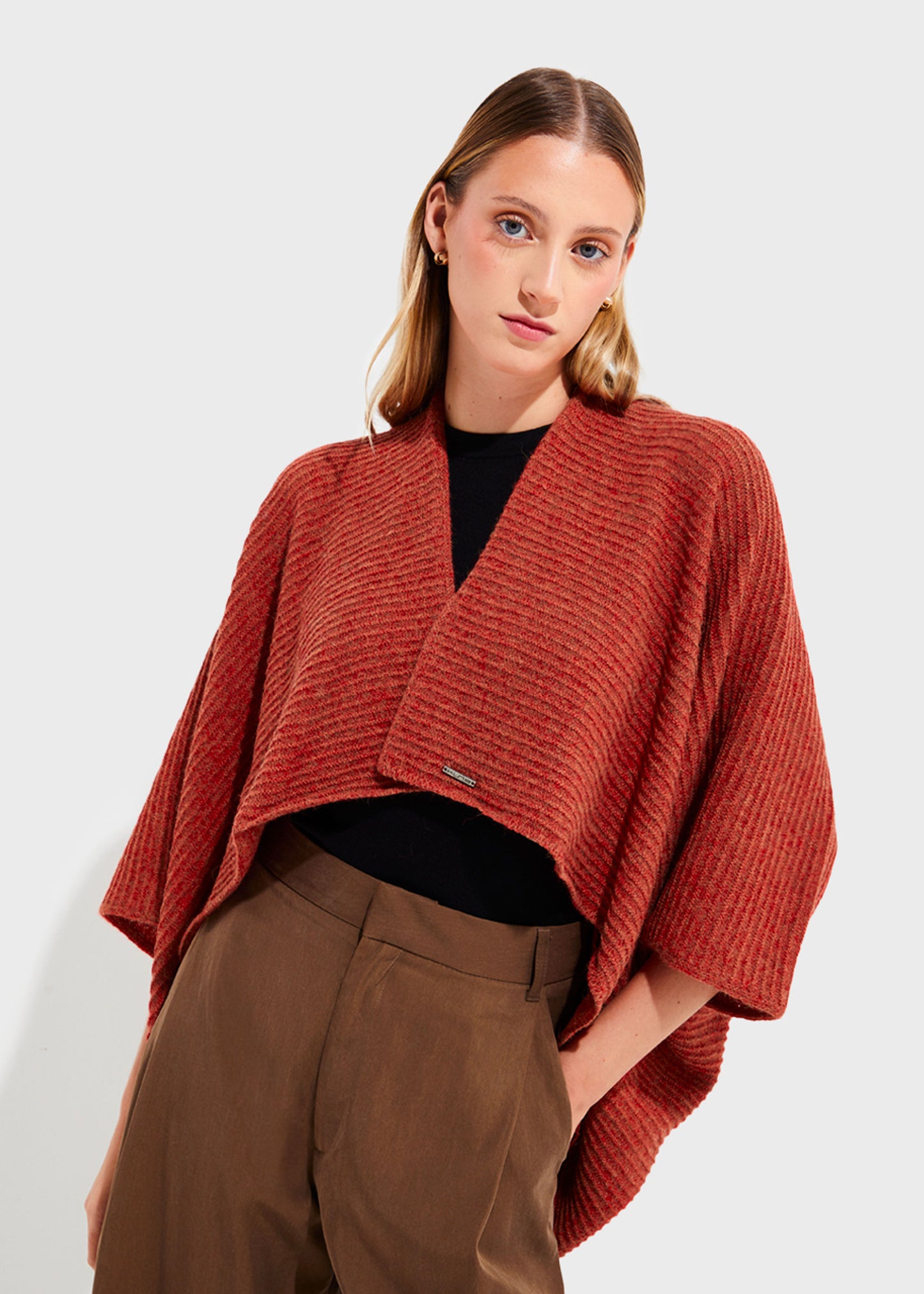 Tinaja Shrug