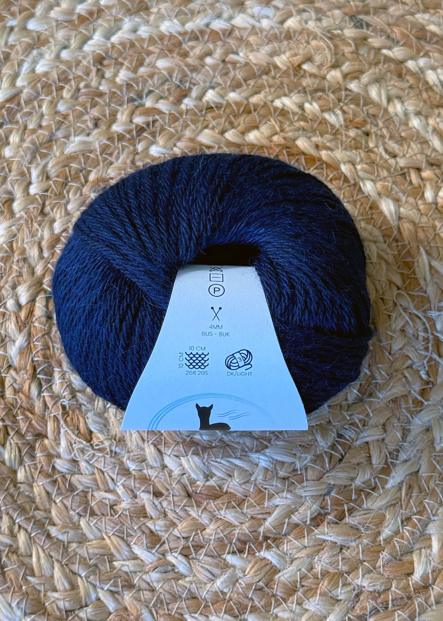 Fine Alpaca Yarn HK 8 ply