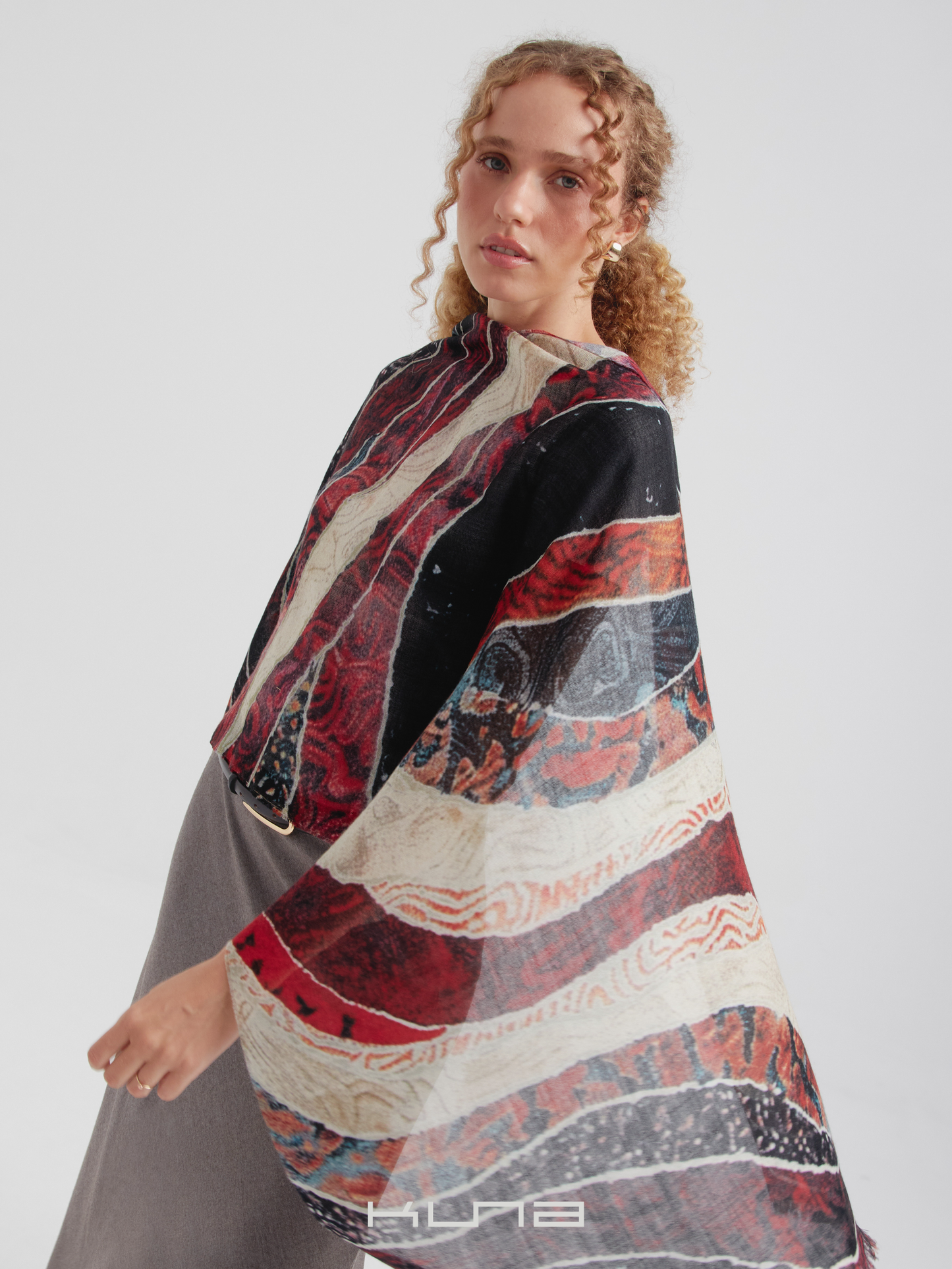 Carmesi Shawl