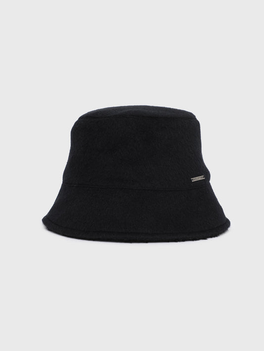 Young Hat
